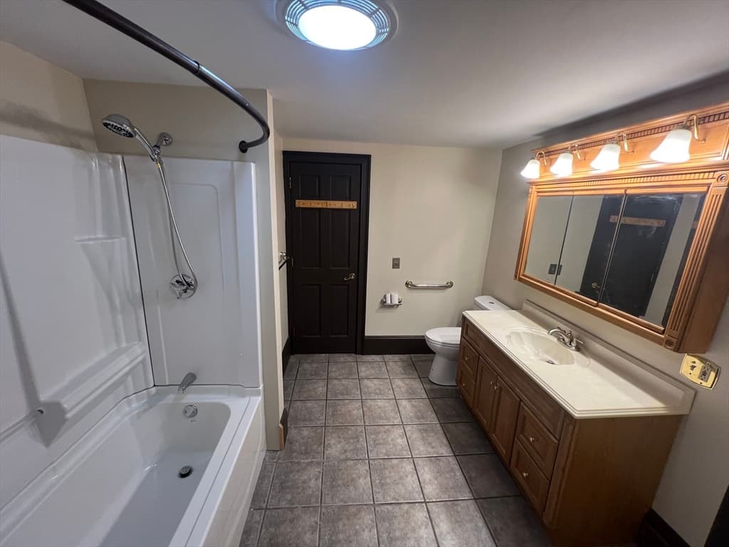 7 W Hill Ter, Worcester MA 01609 photo 17