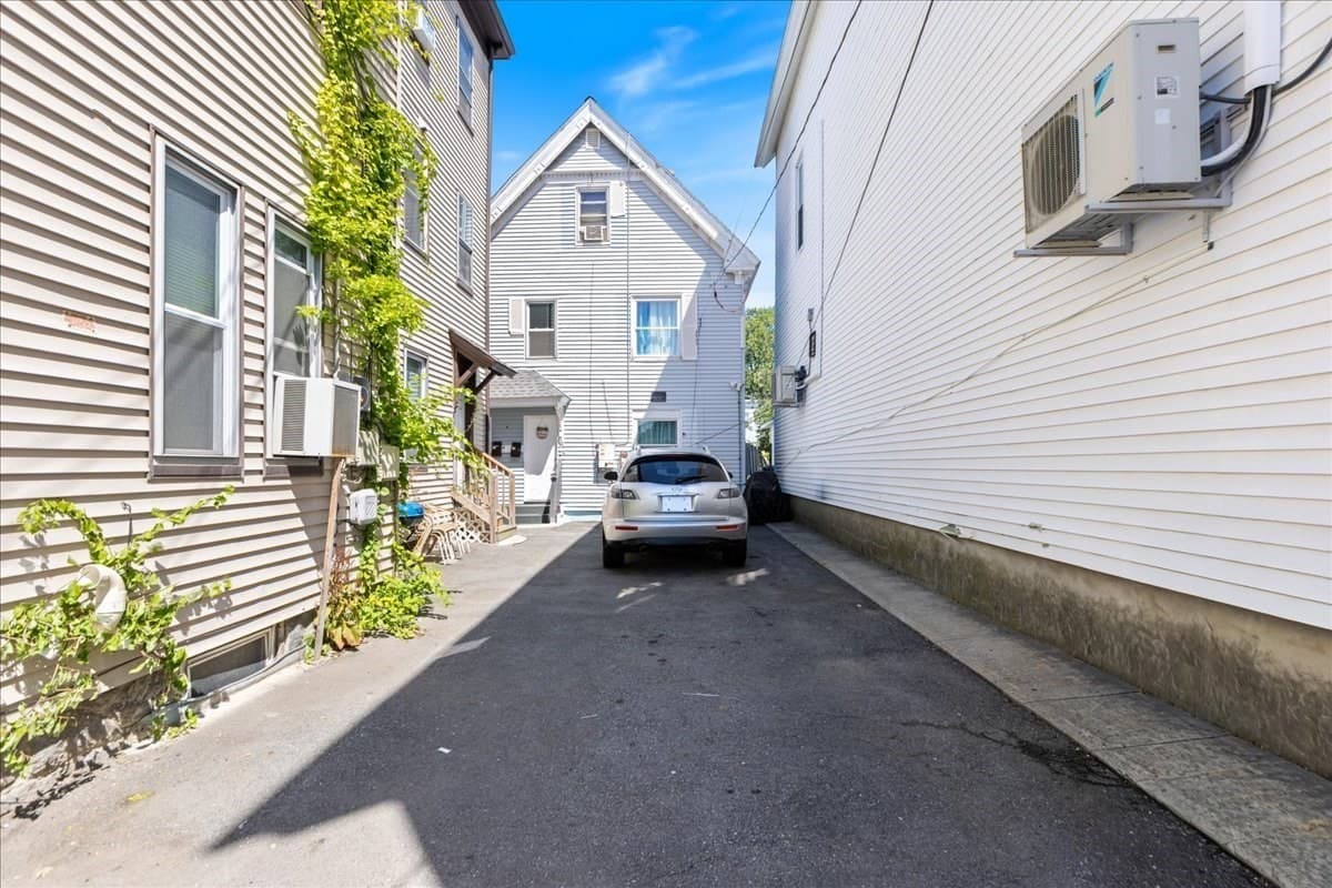 2 Family - 2 Units Up/Down at 11-13 Center St, Methuen MA 01844, Methuen, photo 23 of 26