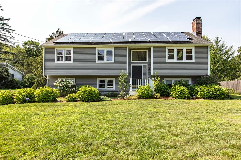 62 Harrington Road, Framingham MA 01701