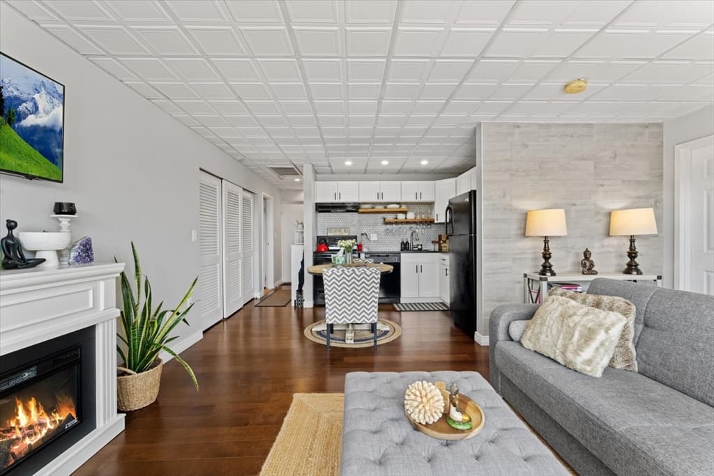 340 Main St # 709, Melrose MA 02176 photo 6