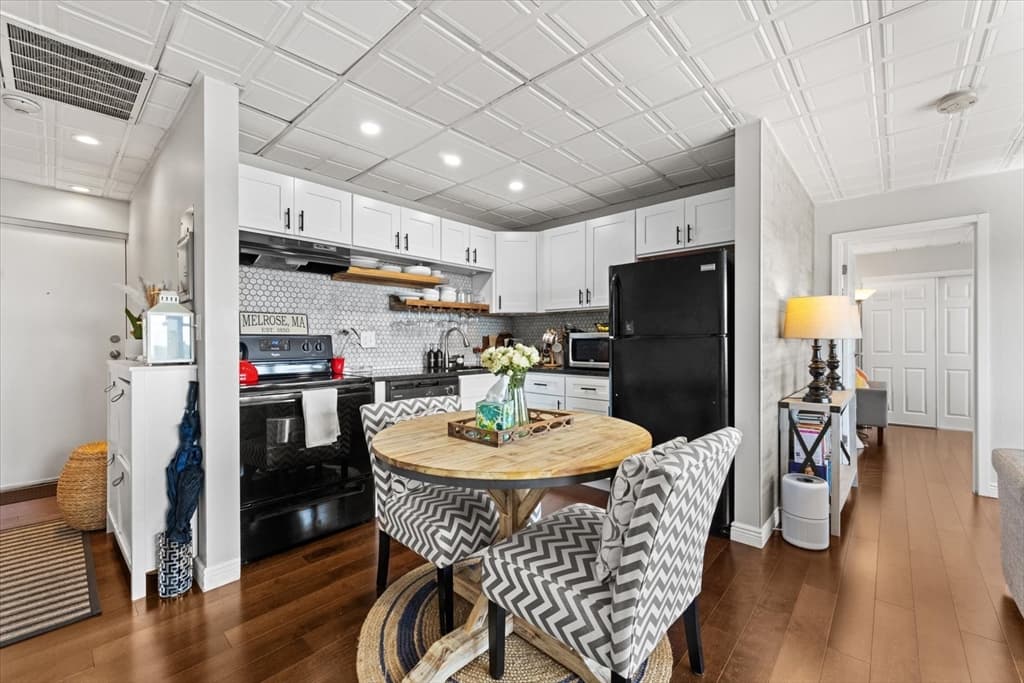 340 Main St # 709, Melrose MA 02176 photo 8