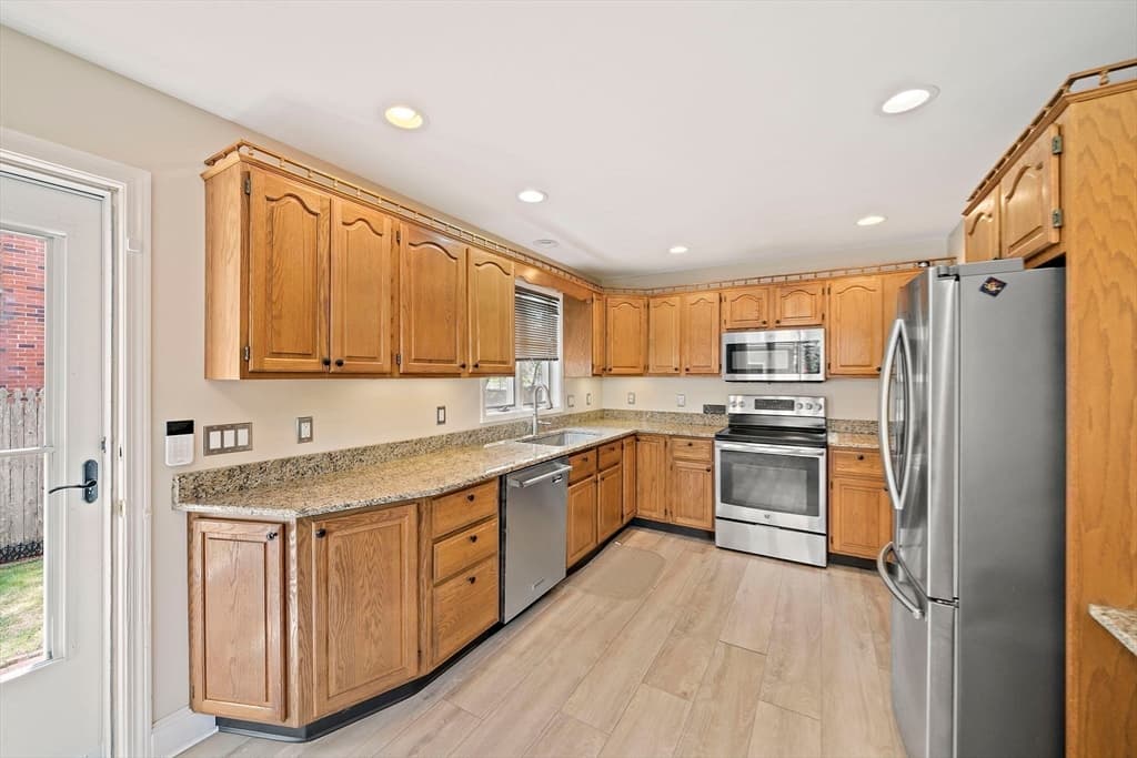 3 Moreland Road, Quincy MA 02169 photo 13