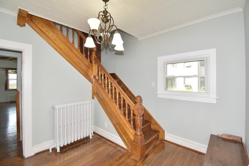 30 Laurel St, Holyoke MA 01040 photo 10