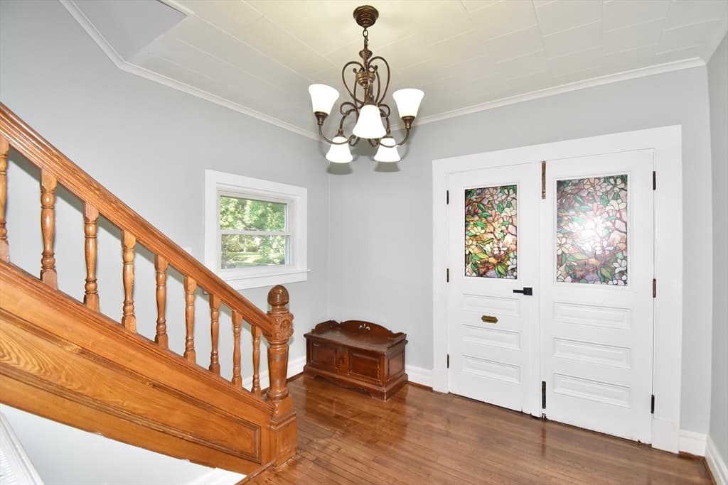 30 Laurel St, Holyoke MA 01040 photo 11