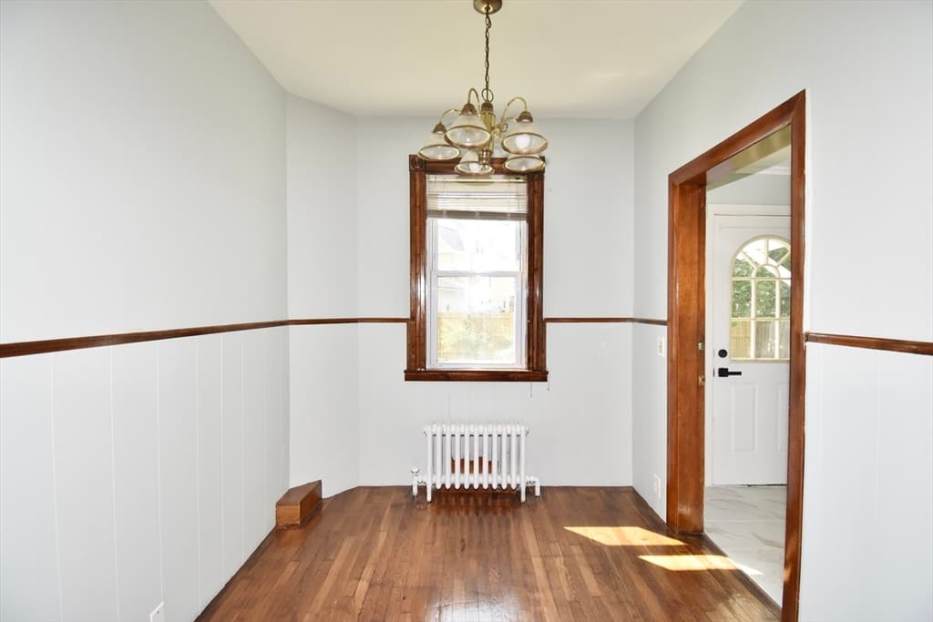 30 Laurel St, Holyoke MA 01040 photo 19