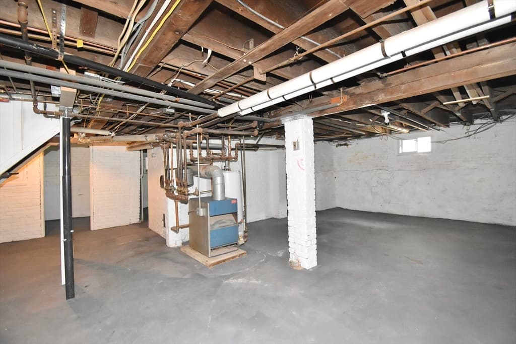 30 Laurel St, Holyoke MA 01040 photo 29
