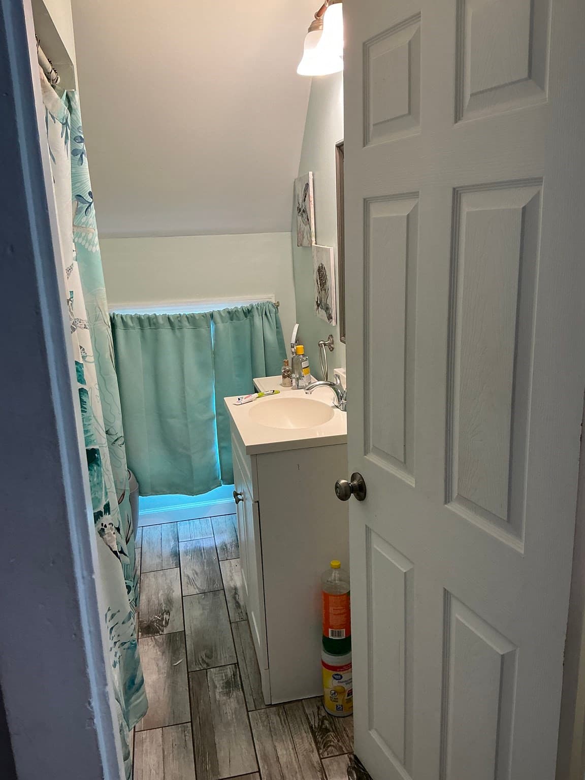 Single Family Residence at 90 Hemlock St, New Bedford MA 02740, photo 10 of 12