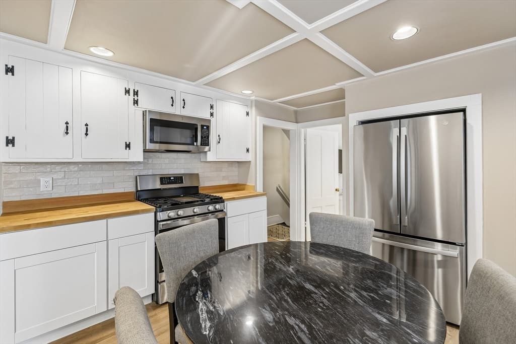 141 Hale St # 2, Beverly MA 01915 photo 6