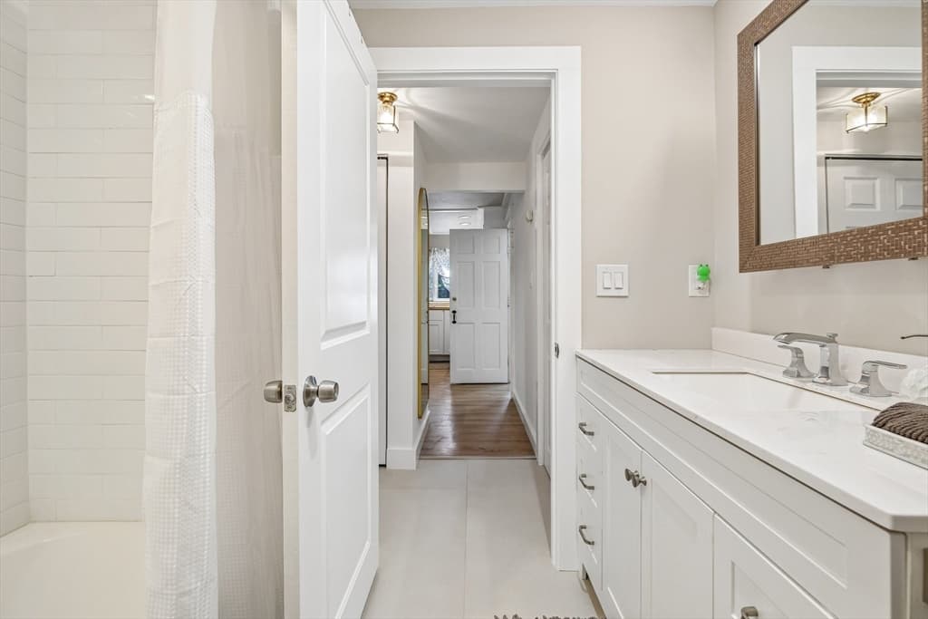 141 Hale St # 2, Beverly MA 01915 photo 17