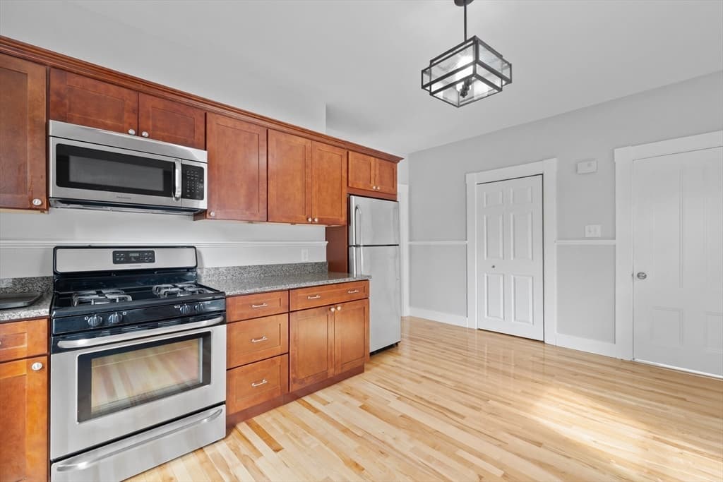 24 Village St # 1, Marblehead MA 01945