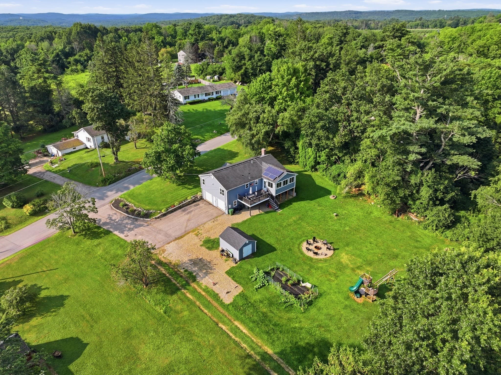 Single Family Residence at 137 Ward St, North Brookfield MA 01535, North Brookfield, photo 35 of 39