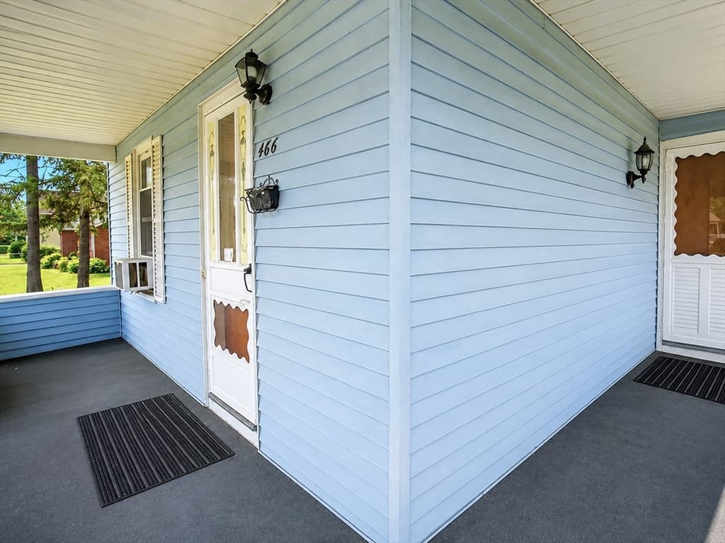 466 East Main Street, Chicopee MA 01020 photo 6