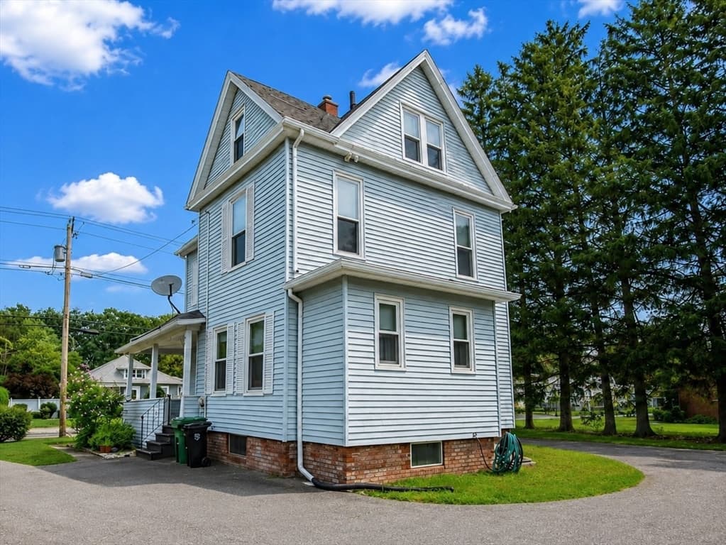 466 East Main Street, Chicopee MA 01020 photo 4