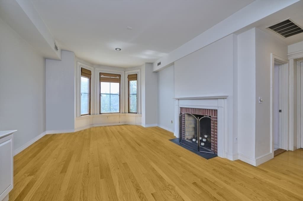 40 Isabella # 2E, Boston MA 02116 photo 11