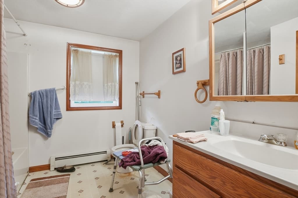 144 Airport Road, Gardner MA 01440 photo 23