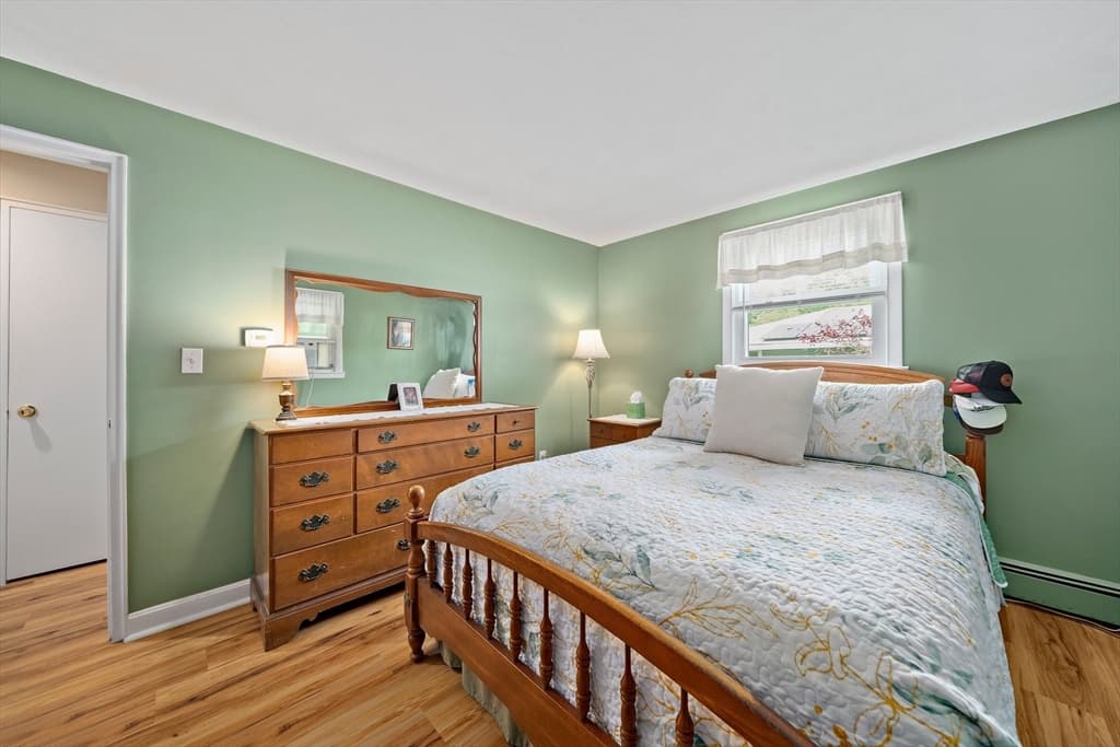 35 Arnold St, Holbrook MA 02343 photo 12