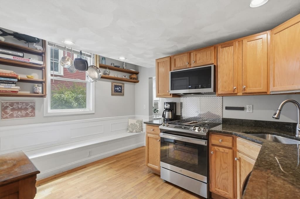 25 Elm Street # 1, Gloucester MA 01930 photo 16