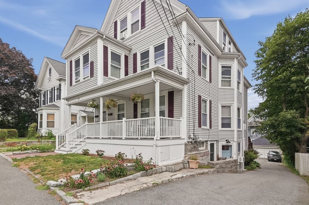 25 Elm Street # 1, Gloucester MA 01930 photo 4