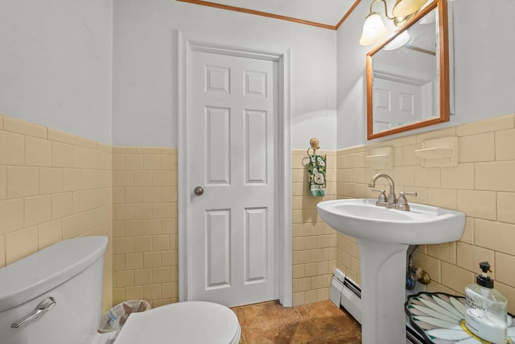 Single Family Residence at 30 Alan Rd, Hamilton MA 01982, Hamilton, photo 17 of 39