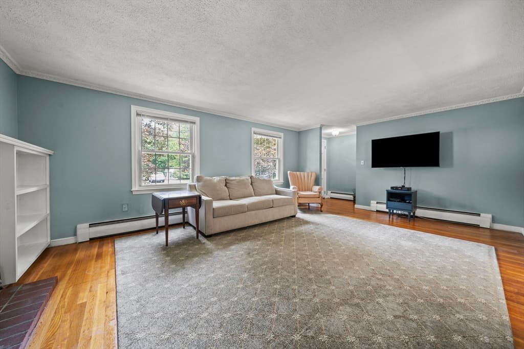 Single Family Residence at 30 Alan Rd, Hamilton MA 01982, Hamilton, photo 12 of 39