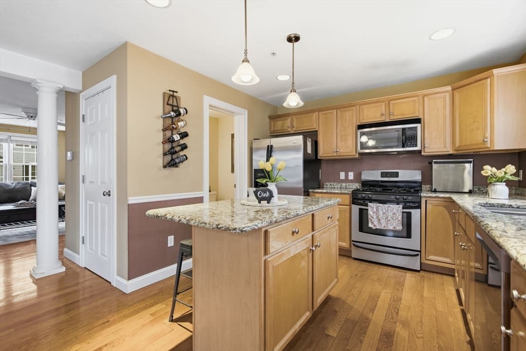 1975 Middlesex St # 19, Lowell MA 01851 photo 6
