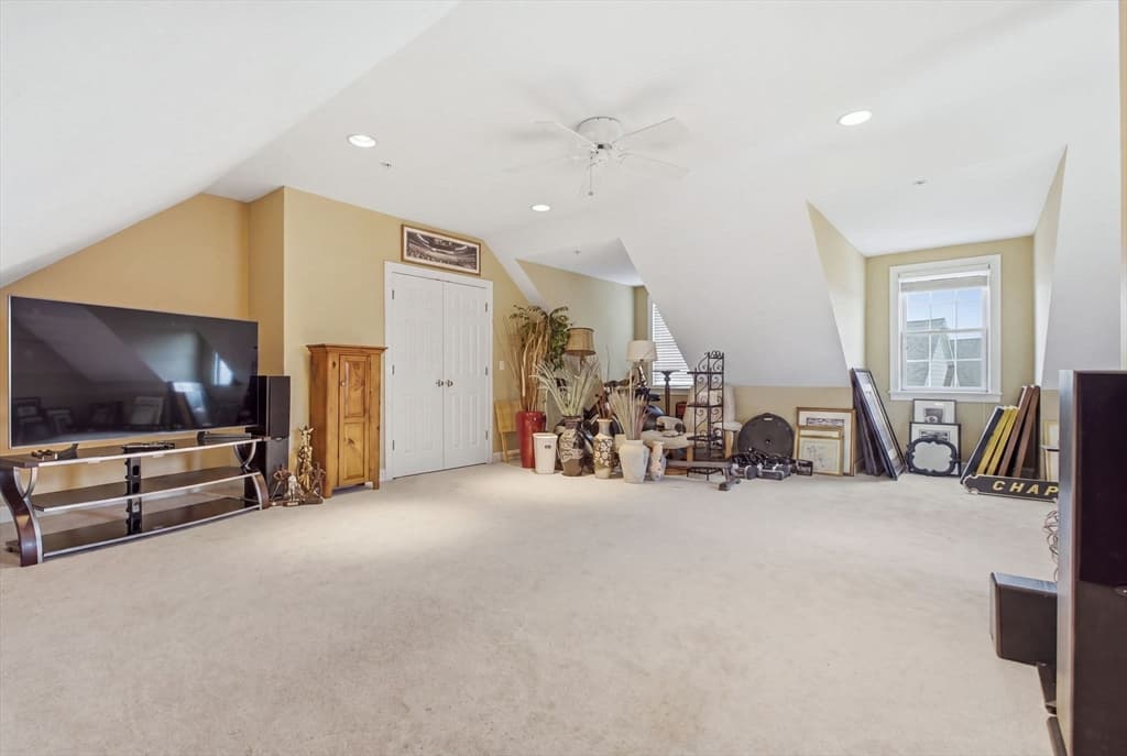 1975 Middlesex St # 19, Lowell MA 01851 photo 33