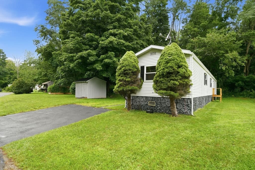 59 Willow Lane, Wales MA 01081 photo 33