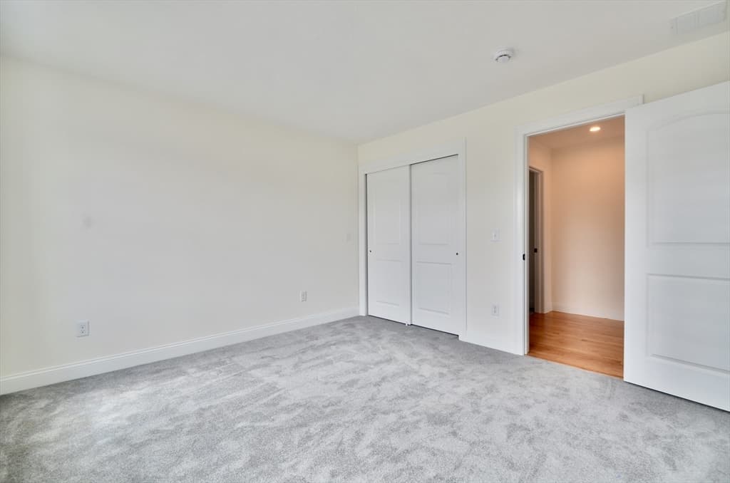 20B Crownshield # 20B, Uxbridge MA 01569 photo 15