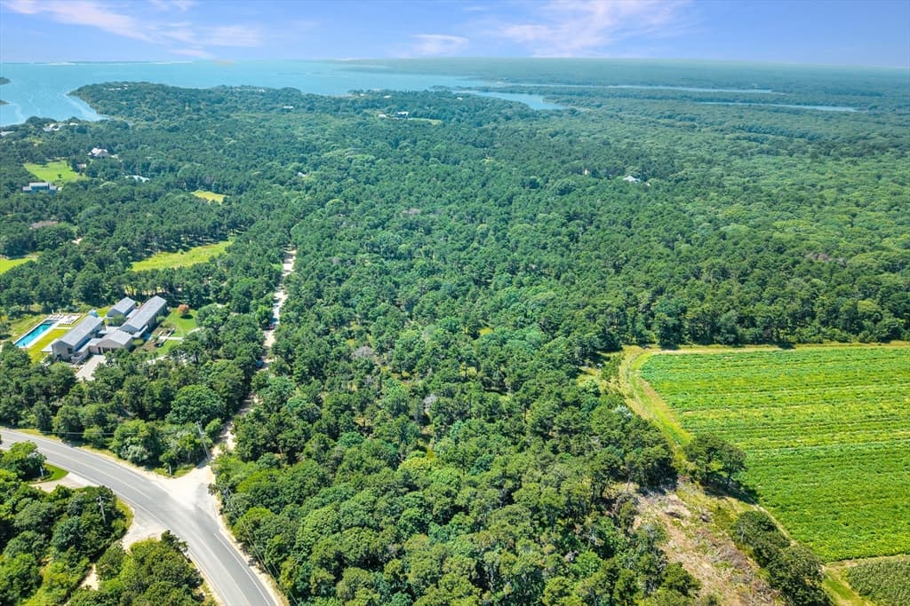 8 Turkeyland Cove Road, Edgartown MA 02539 photo 4