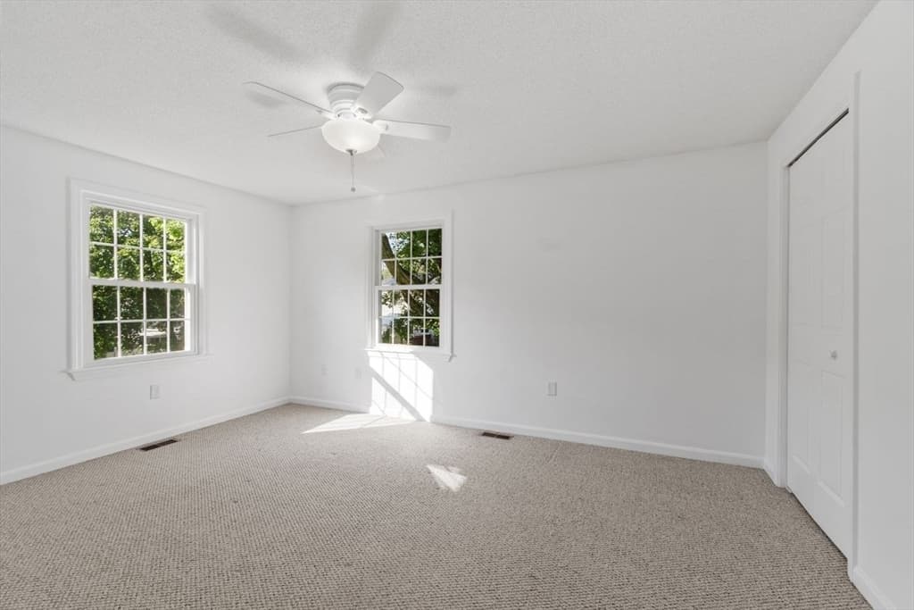 Condominium at 2701 Forest Park Drive # 2701, Auburn MA 01501, Auburn, photo 13 of 29