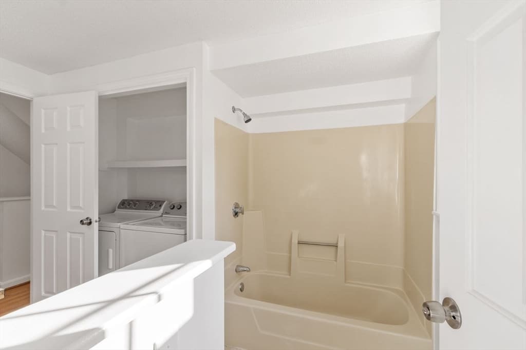 Condominium at 2701 Forest Park Drive # 2701, Auburn MA 01501, Auburn, photo 20 of 29