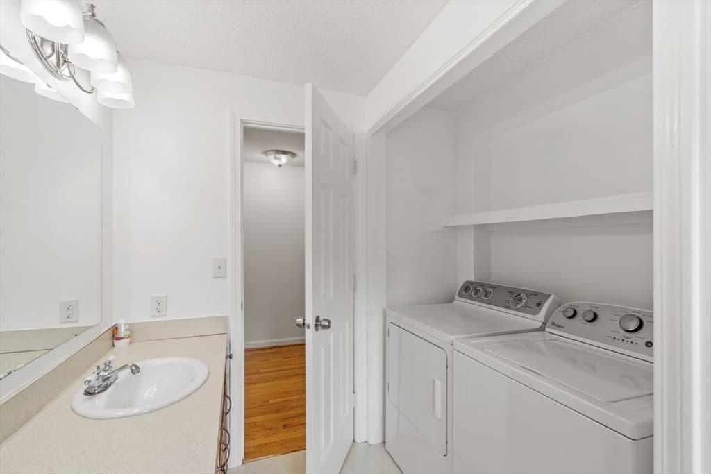 Condominium at 2701 Forest Park Drive # 2701, Auburn MA 01501, Auburn, photo 21 of 29