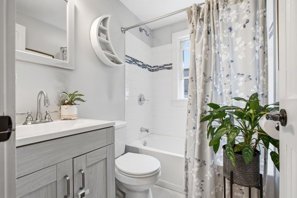 114 Clinton Rd, Weymouth MA 02189 photo 22