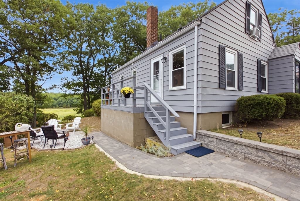 114 Clinton Rd, Weymouth MA 02189 photo 32