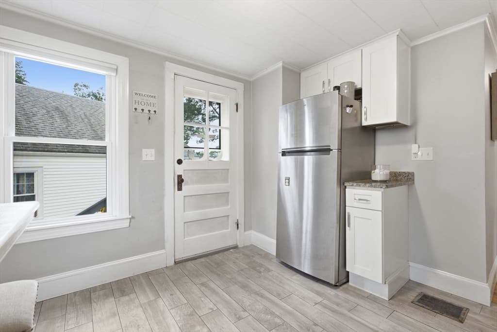 114 Clinton Rd, Weymouth MA 02189 photo 9