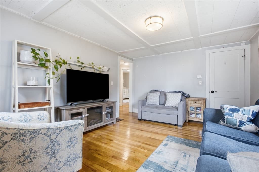114 Clinton Rd, Weymouth MA 02189 photo 10