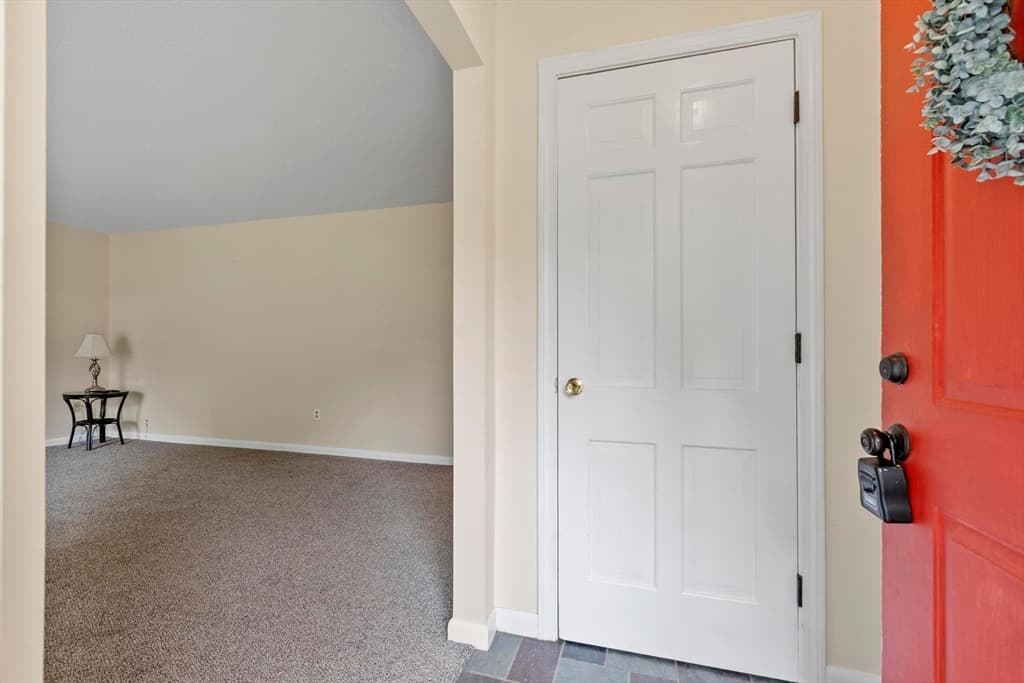 3816 Chestnut Hill Ave, Athol MA 01331 photo 2