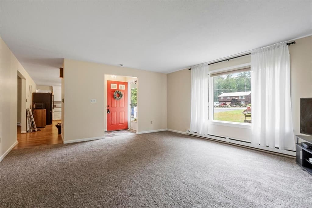 3816 Chestnut Hill Ave, Athol MA 01331 photo 5