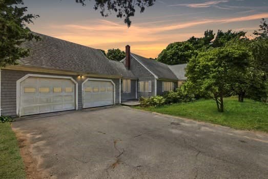 11 Rogia Rd, Yarmouth MA 02673