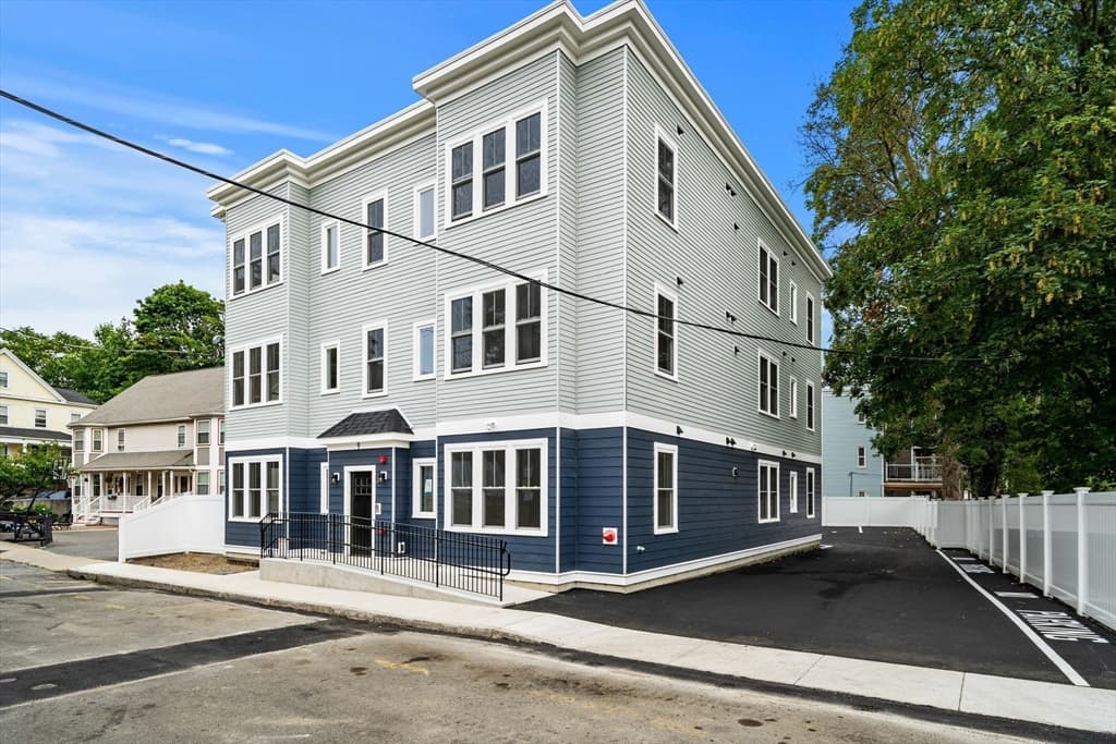 9 Downer Ct # 4, Boston MA 02122 photo 32