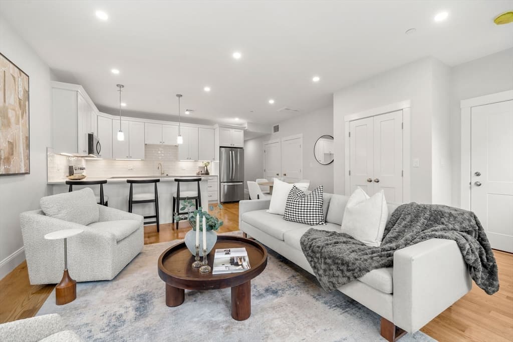 9 Downer Ct # 4, Boston MA 02122