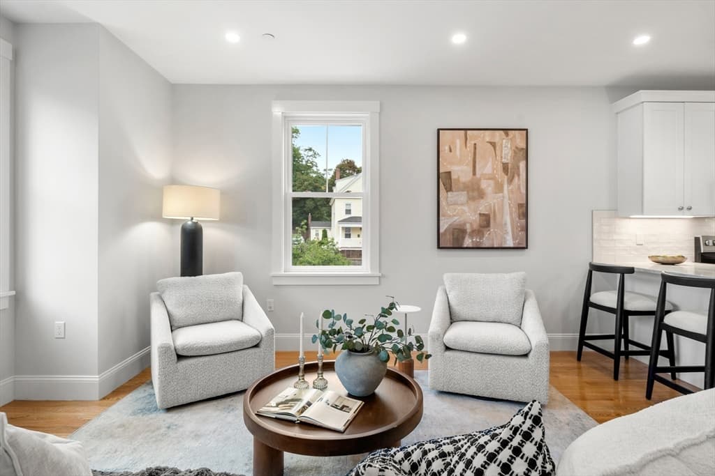 9 Downer Ct # 4, Boston MA 02122 photo 4
