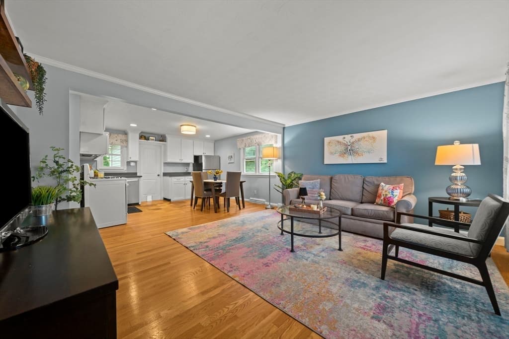 134 Marshall Ave, Lowell MA 01851 photo 8