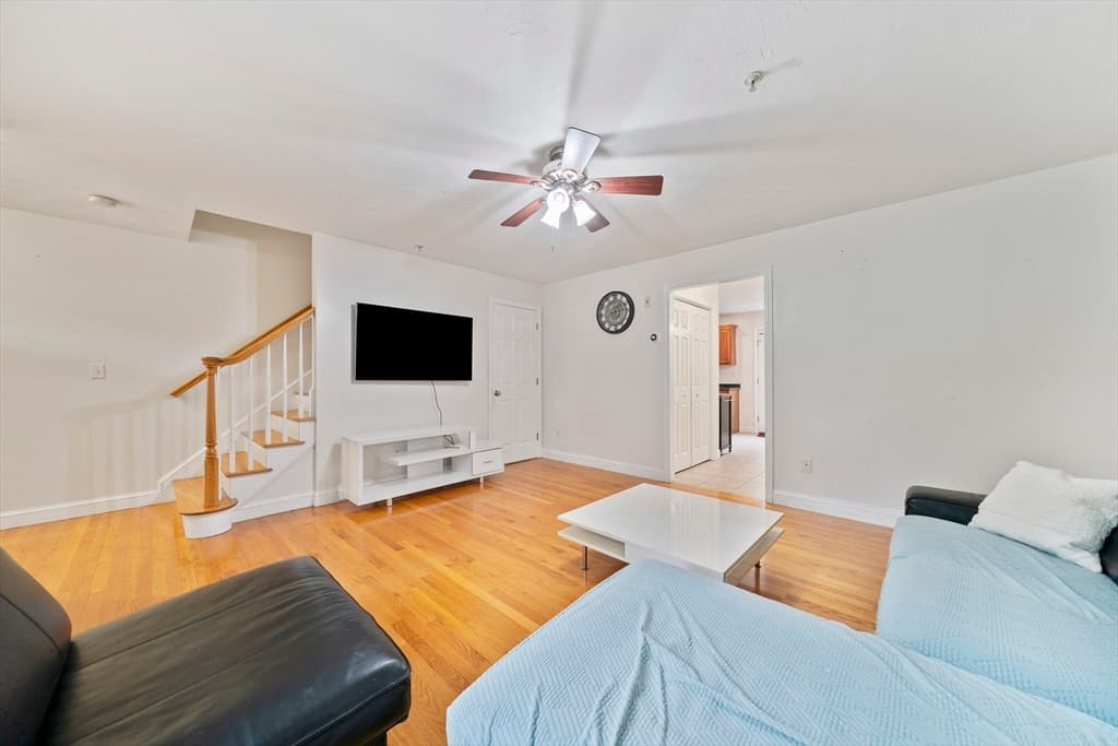 200 Justin Dr # 4, Weymouth MA 02188 photo 4