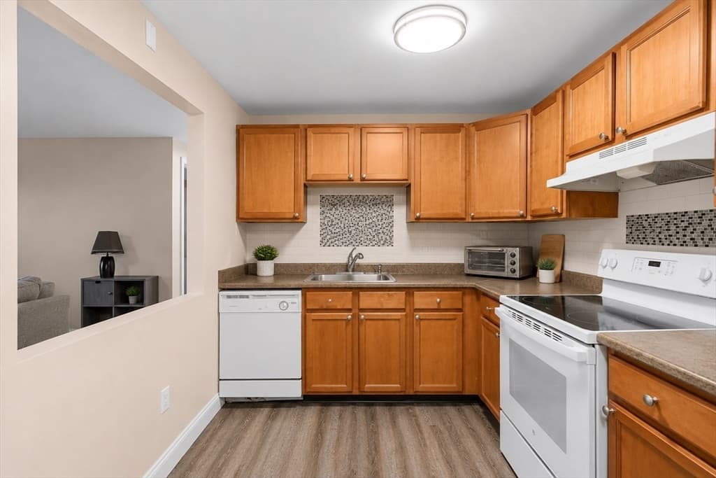 1261 Church St., # 37, New Bedford MA 02745 photo 5