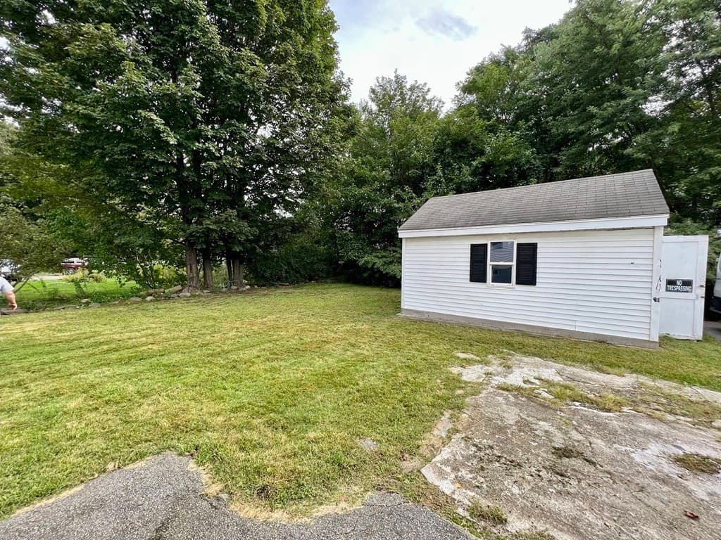 617 Main St, Leominster MA 01453 photo 4