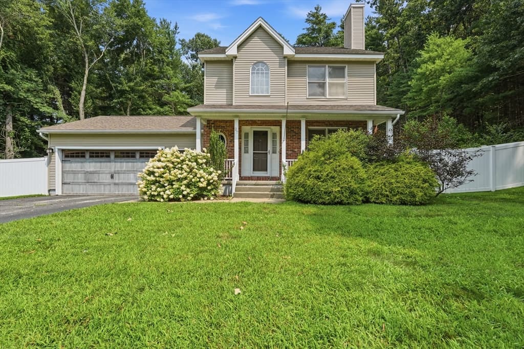 27 Judy Ln, East Longmeadow MA 01028 photo 2