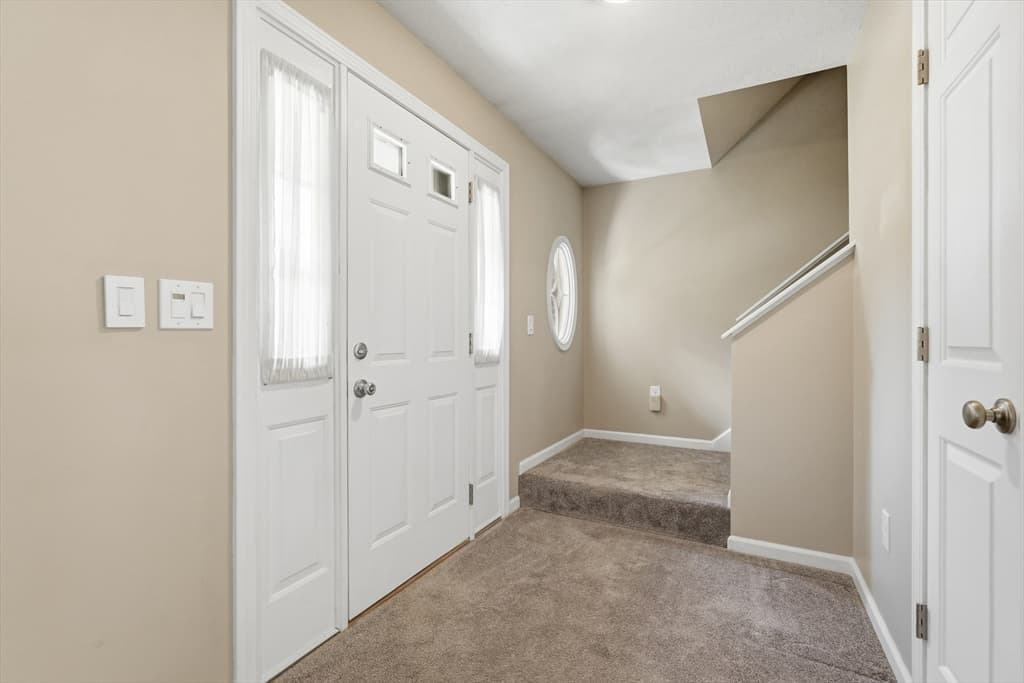 27 Judy Ln, East Longmeadow MA 01028 photo 4
