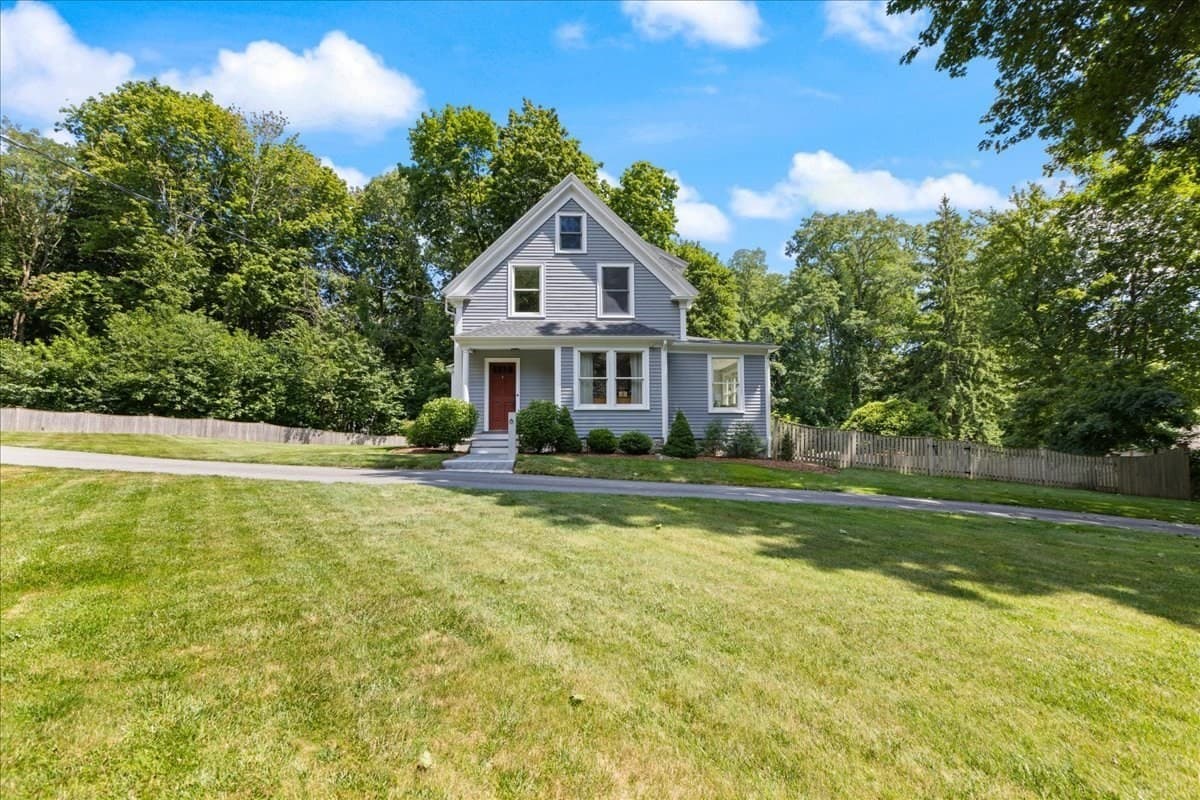 Single Family Residence at 104 High St, Topsfield MA 01983, Topsfield, photo 2 of 38