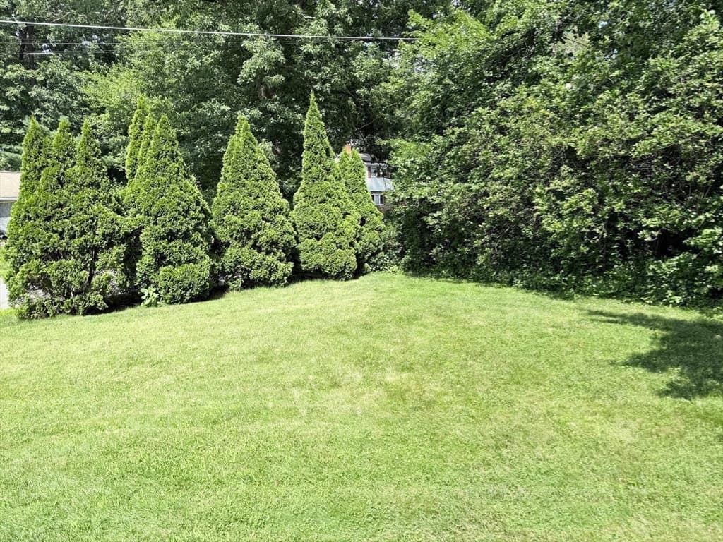 Single Family Residence at 8 Warren Road, Auburn MA 01501, Auburn, photo 2 of 25